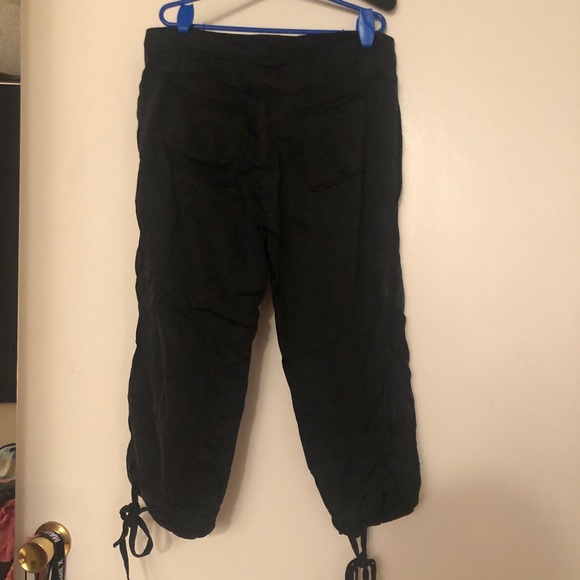 Armani exchange black capris with ties - Picture 3 of 3
